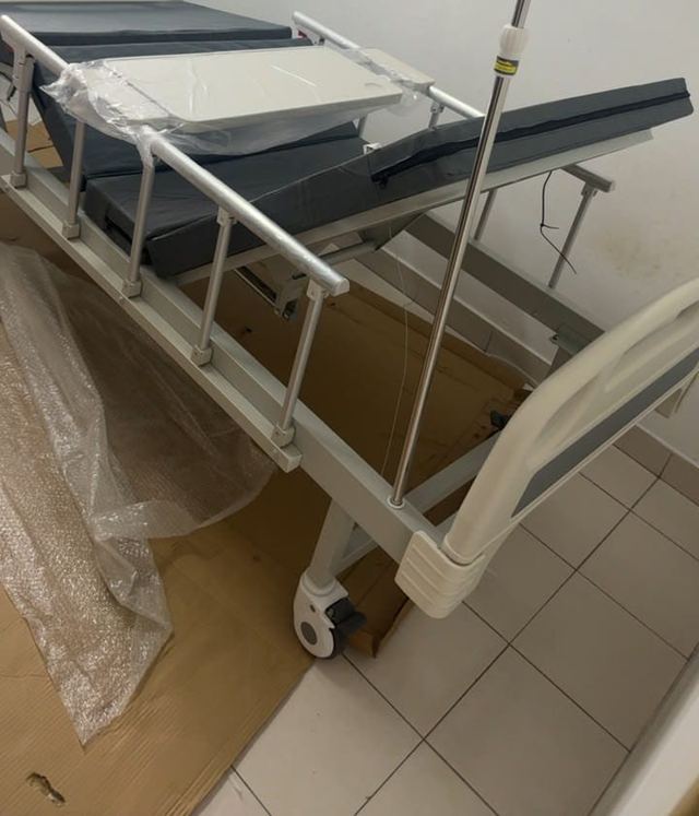 Penghantaran dan pemasangan katil hospital 2 Fungsi Manual
