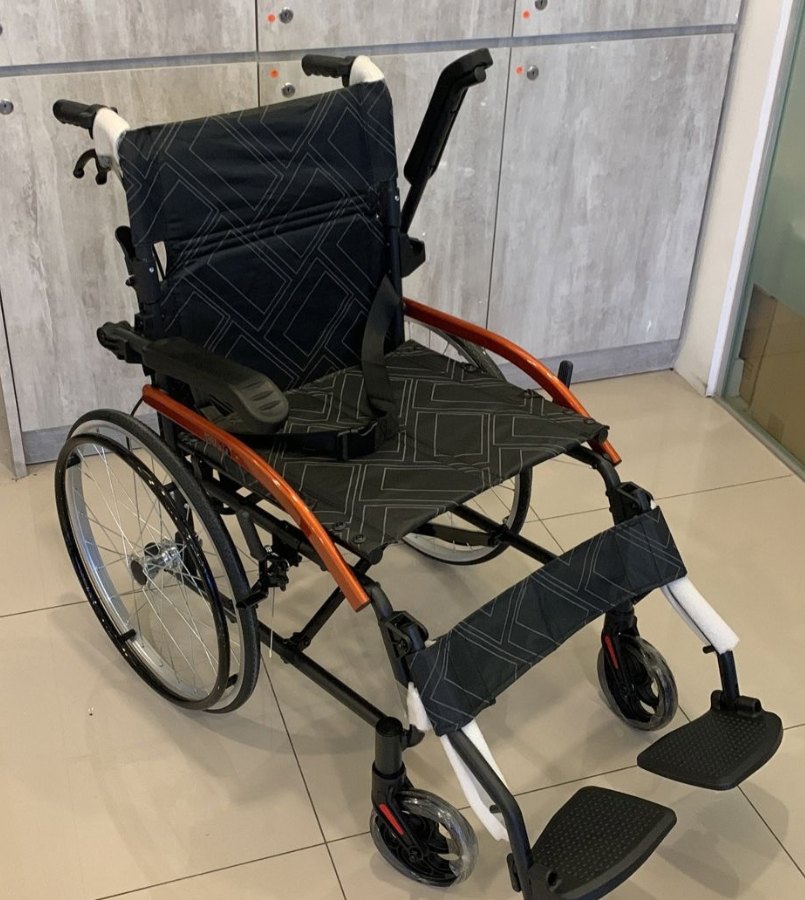 Kerusi Roda (Wheelchair)